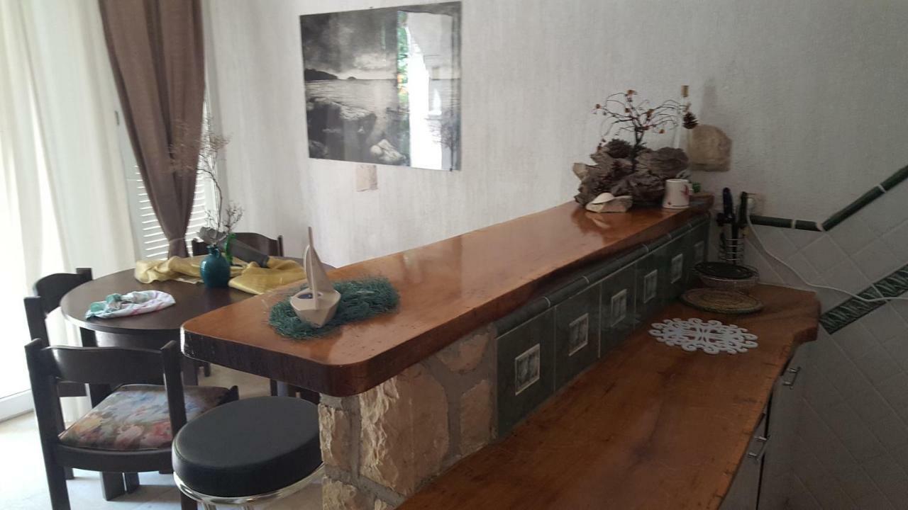 Apartments Lopar Story Екстер'єр фото